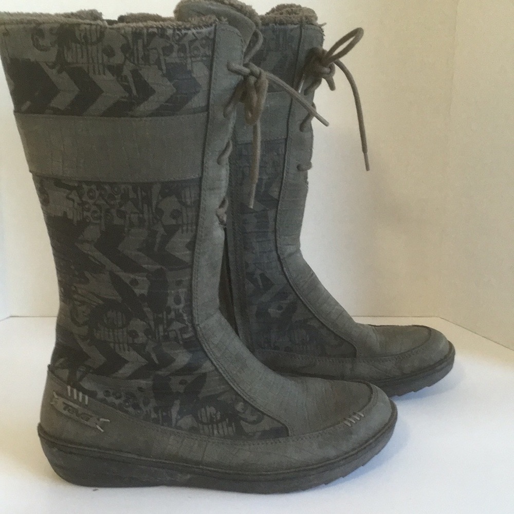Teva snow winter boots Gray 12” leather size 8 1/2